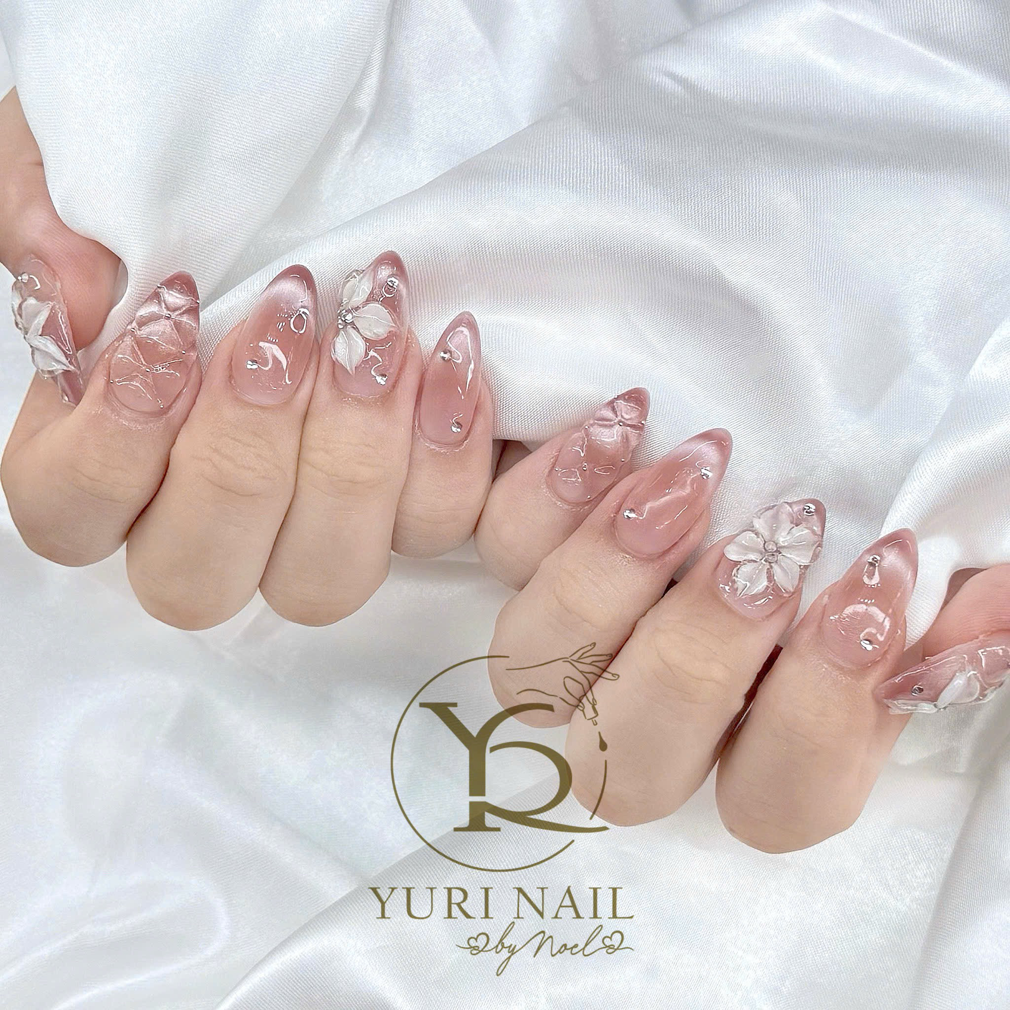 Yuri_nail_Anh