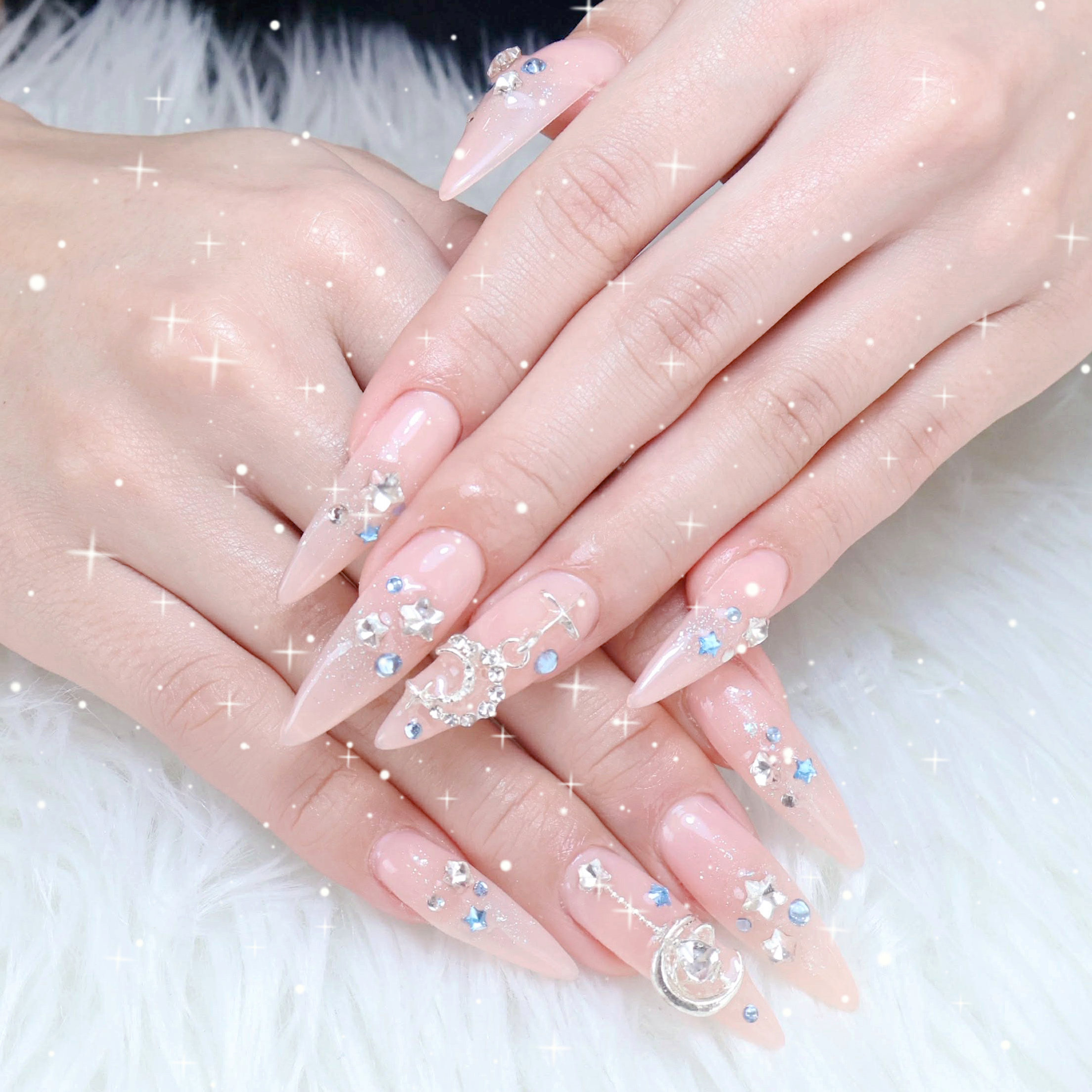 NanaRisuNails