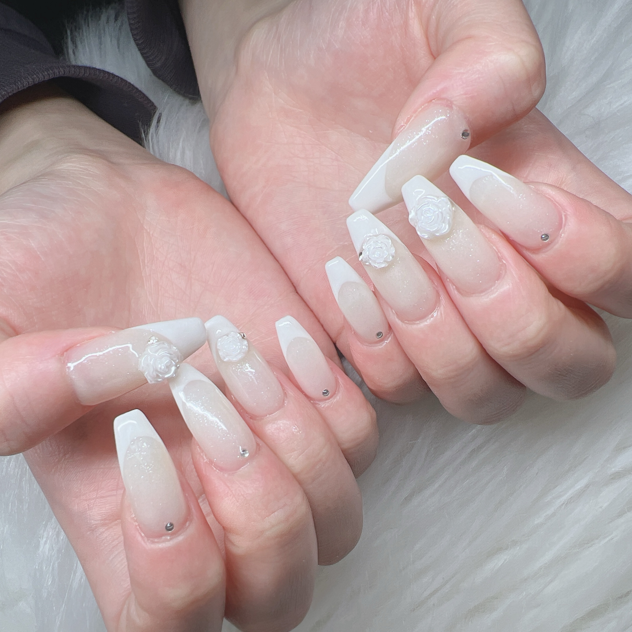 Lee_Nails