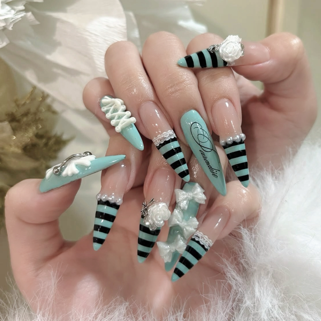 YumiRisuNails
