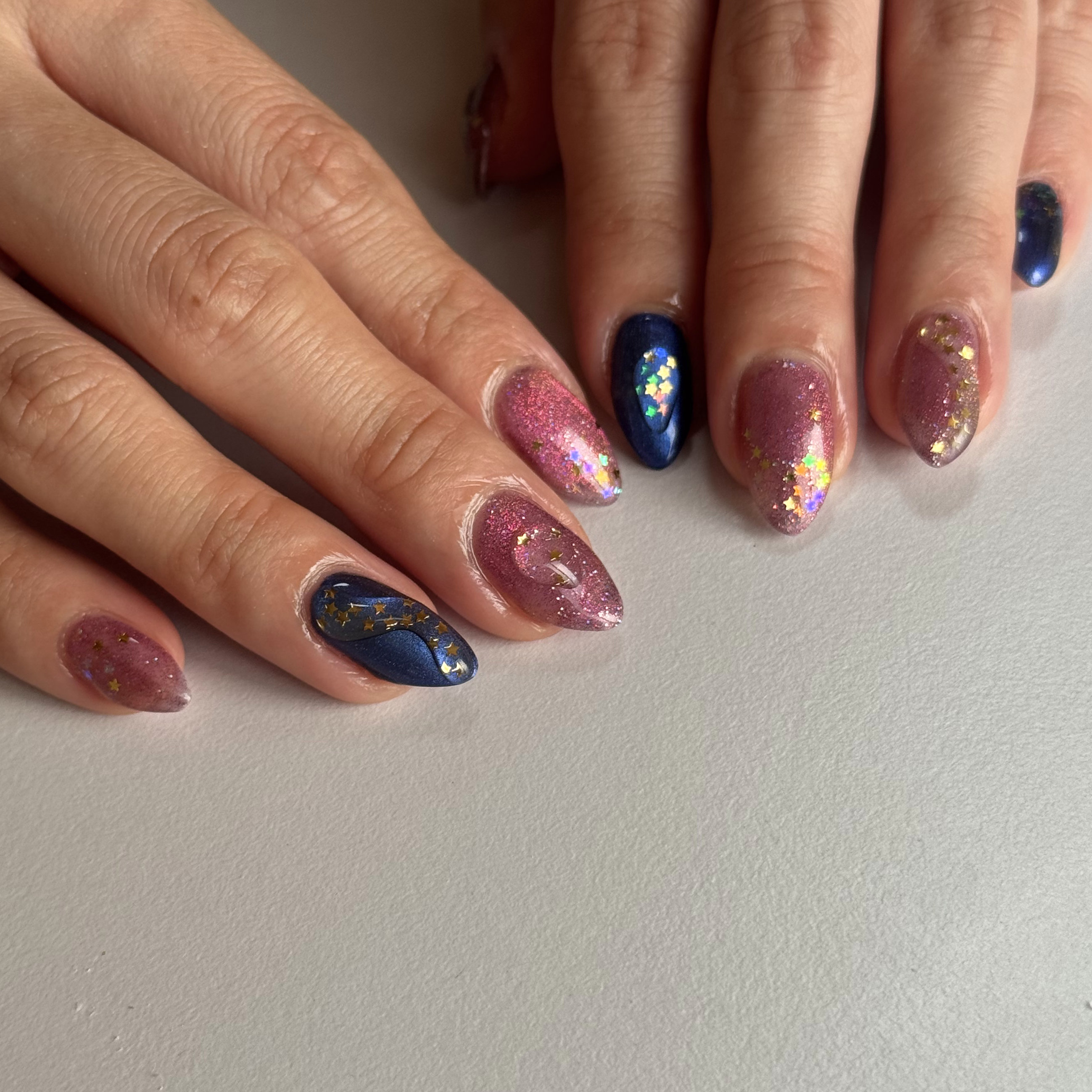 muni.nail