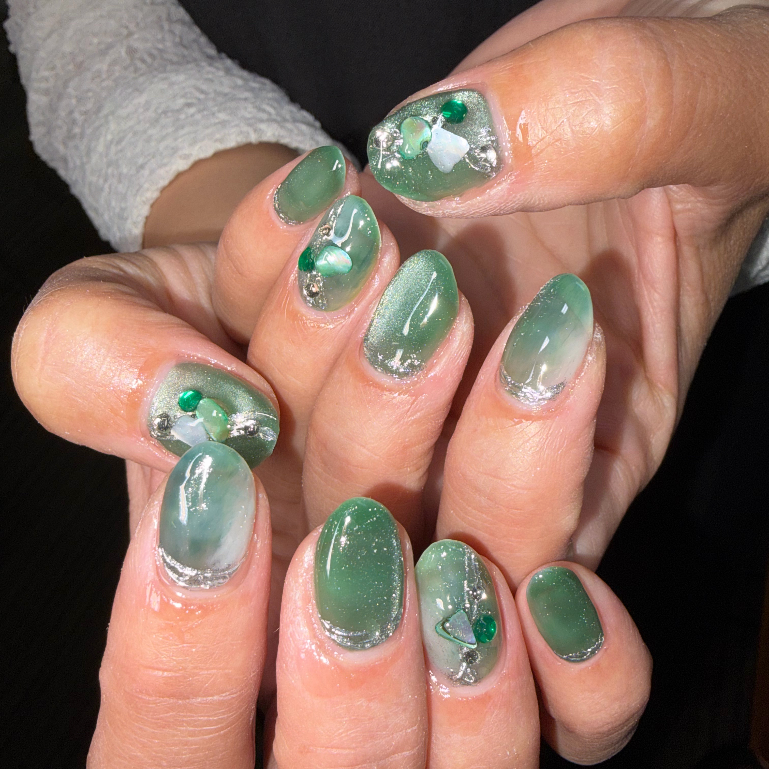 emma.nail