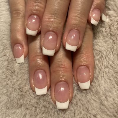 王道フレンチネイル