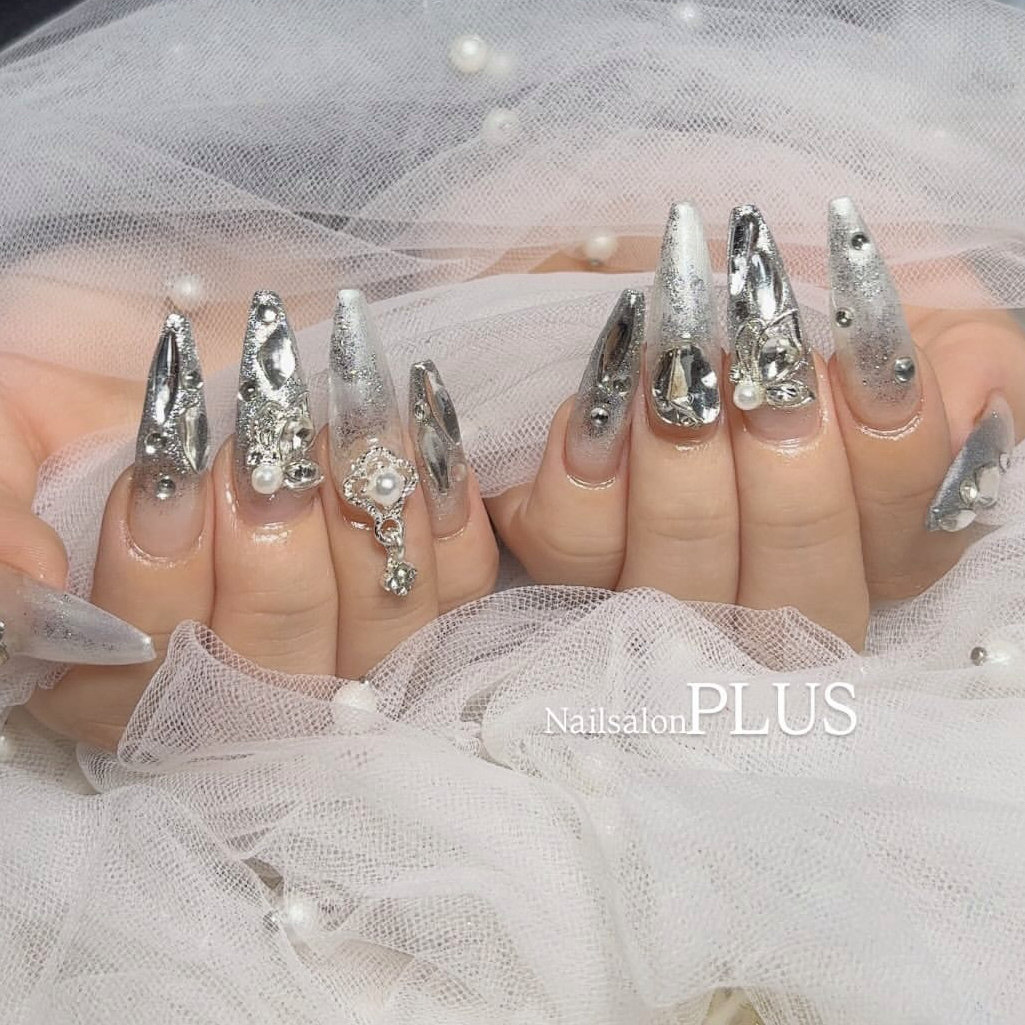 Nailsalonplus_minami