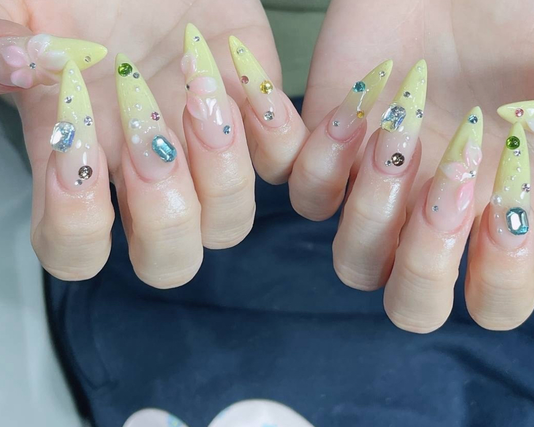 DiamondsNail