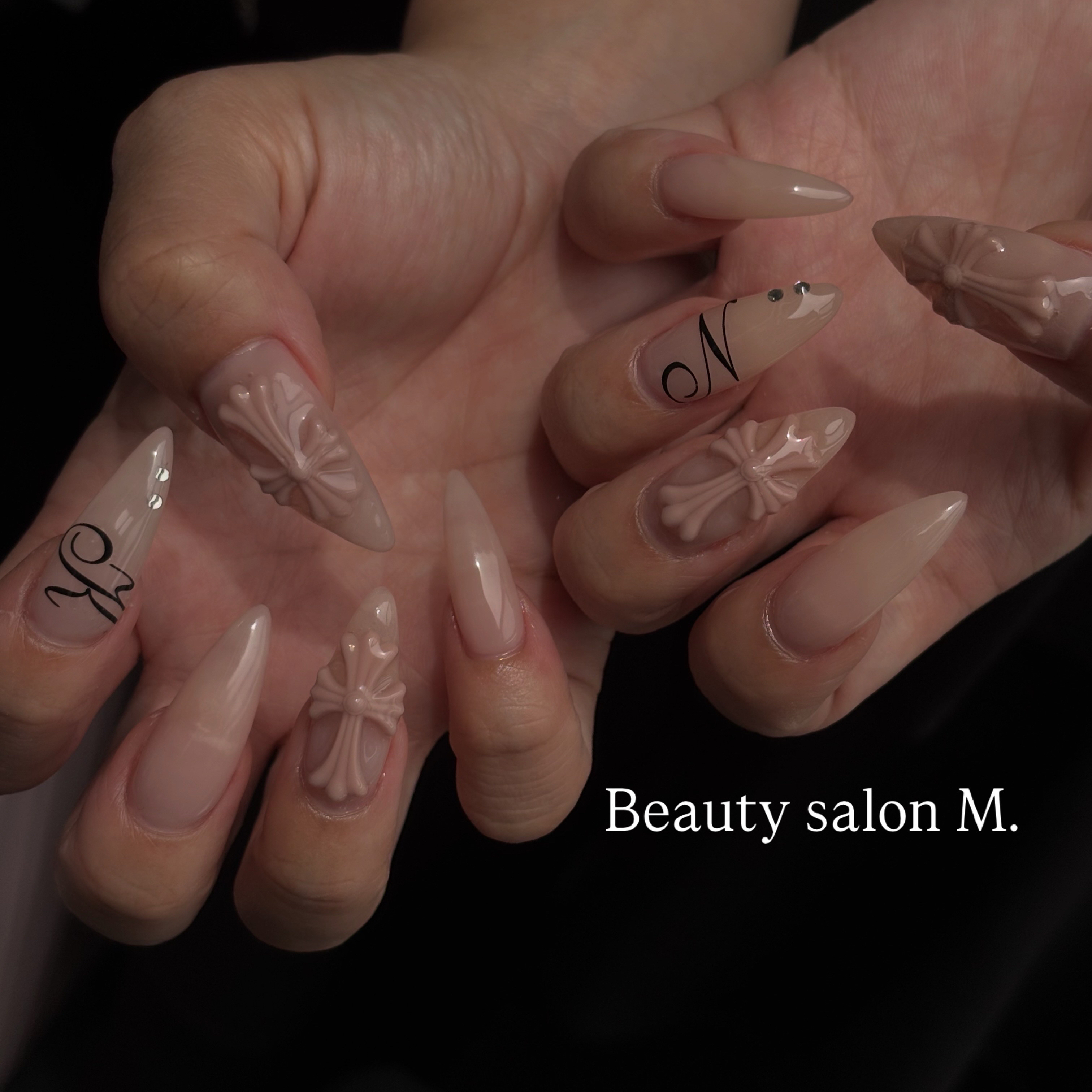 nail_salon.m