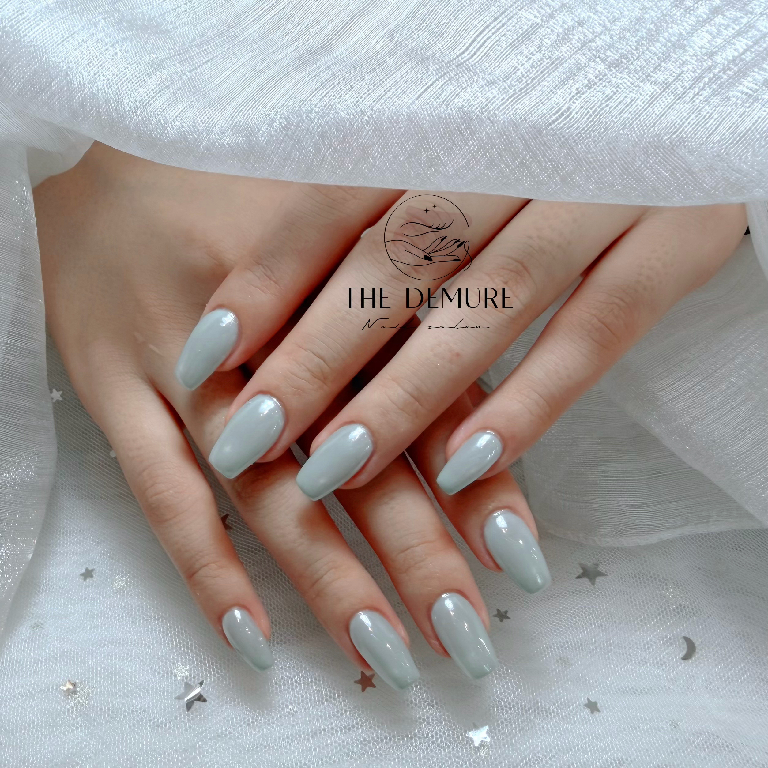 nail_Demure