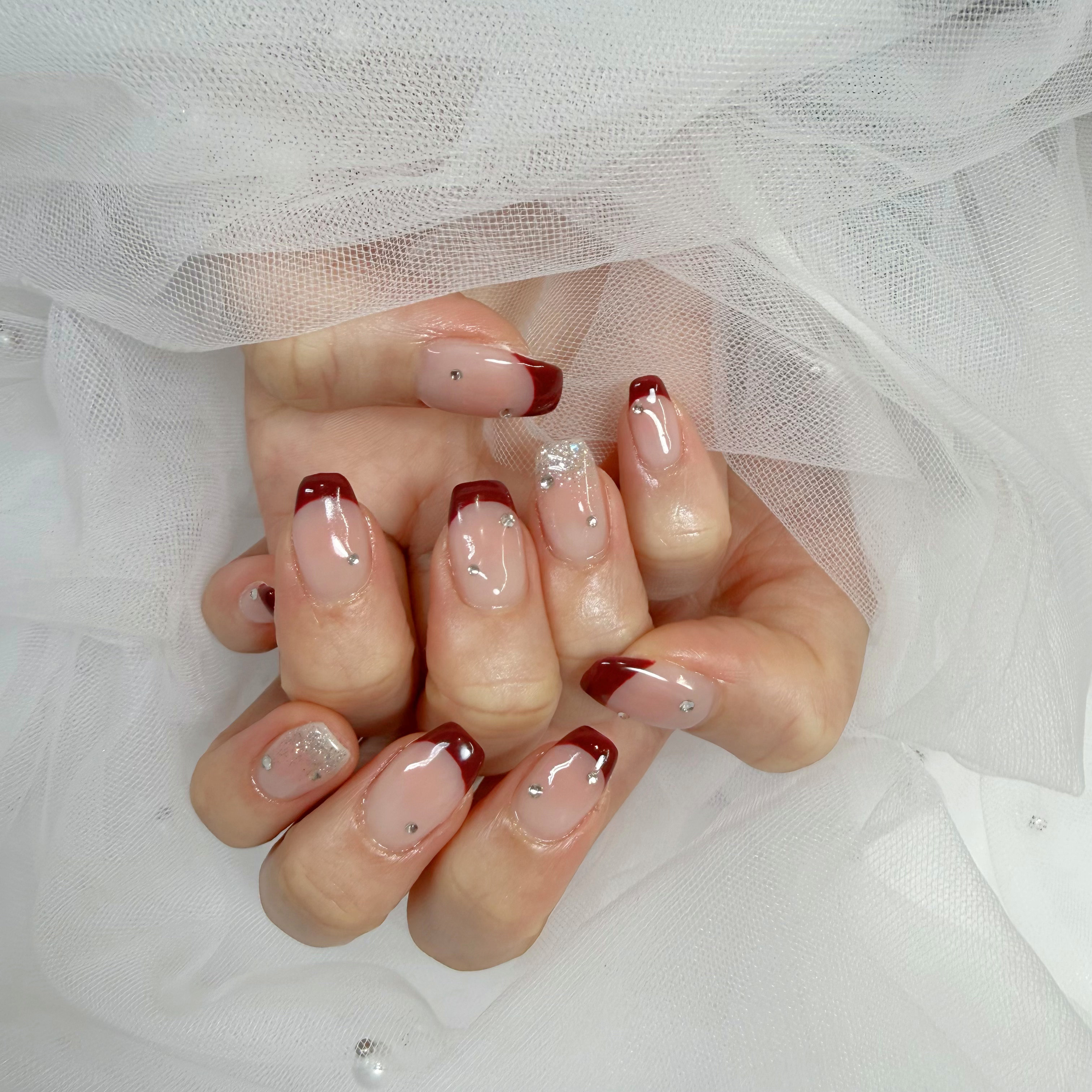 nail_by_lit