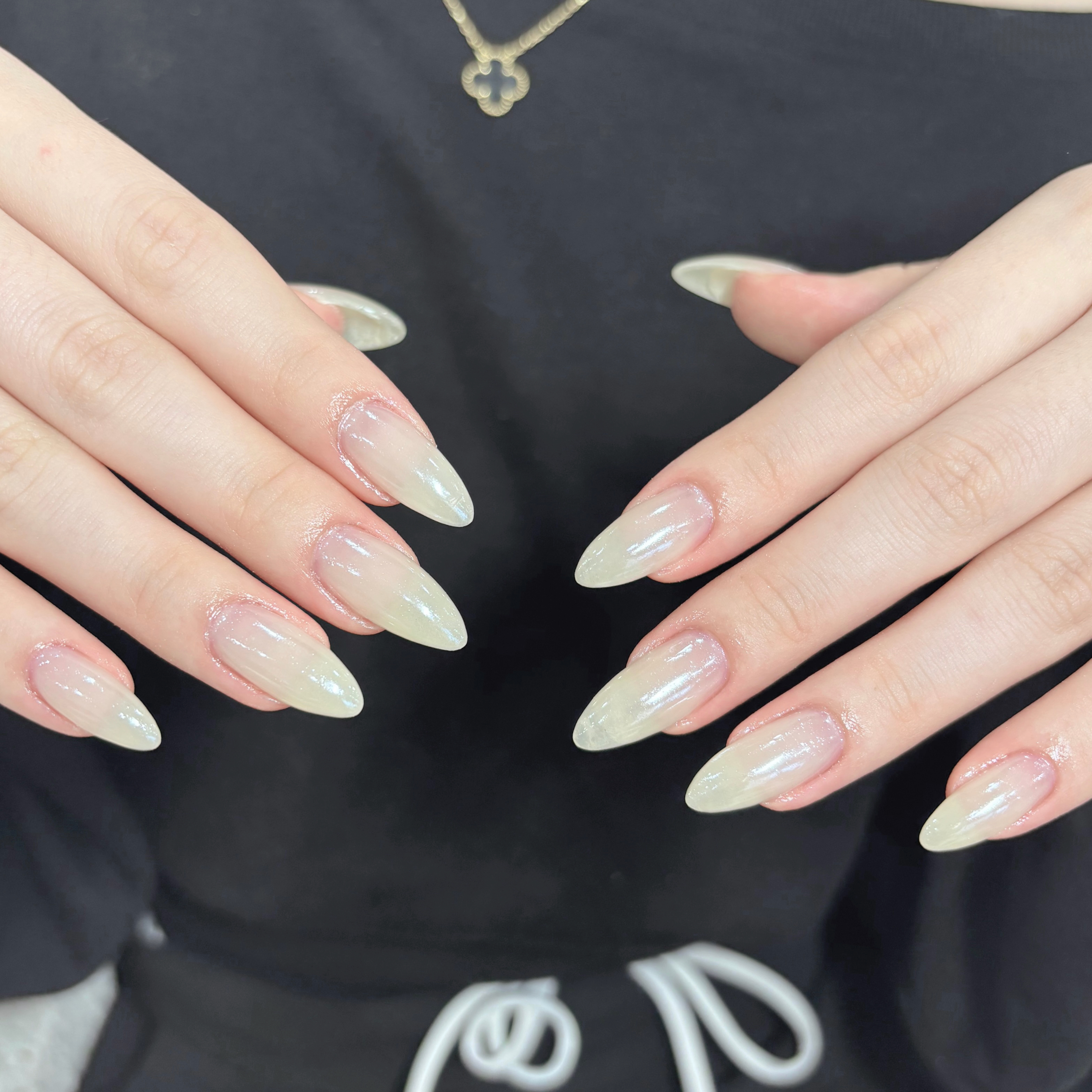 Fly_Nail_salon