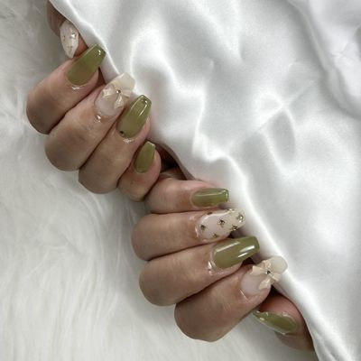 ✨🎀 4本アート＋ワンカラー 🎀✨ パーツ持ち込み🆗🙆🏻‍♀️