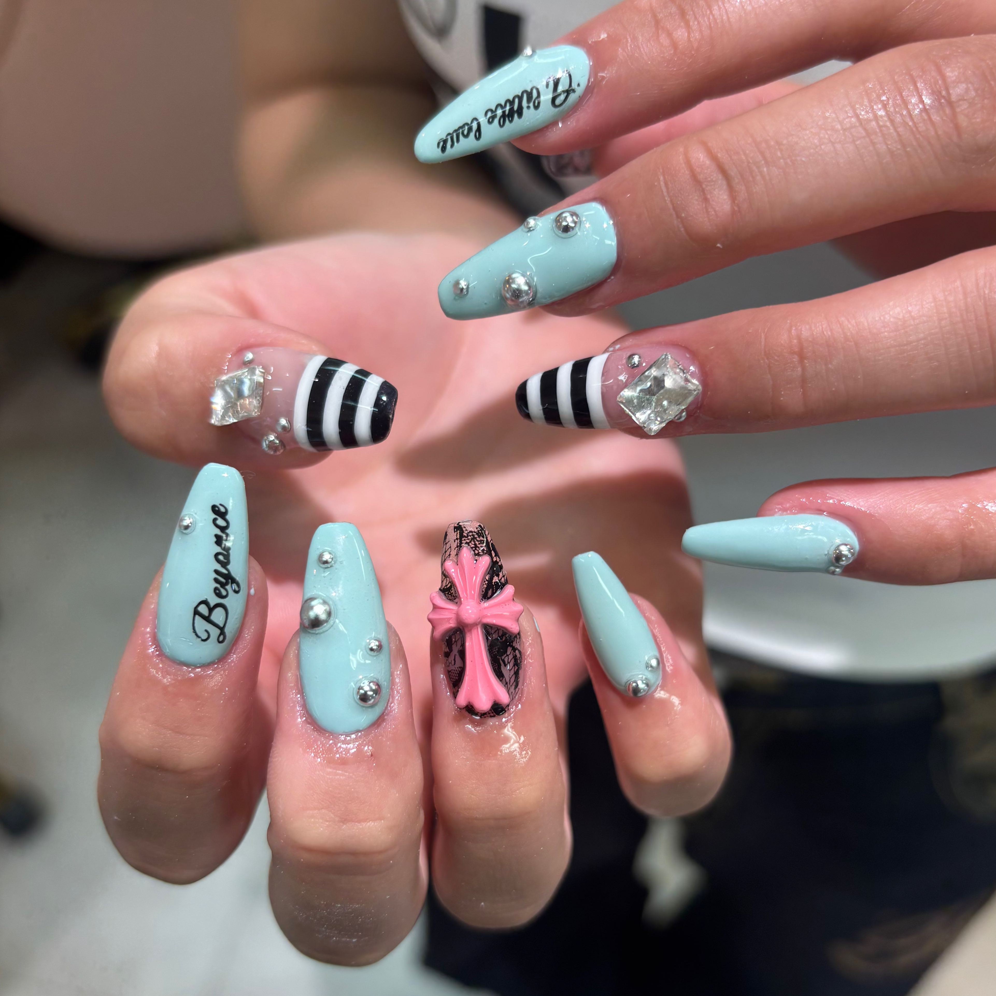 JRAnynail1