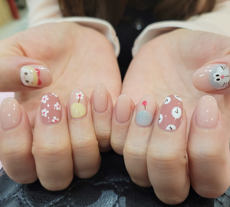 Petal_Mai_Nail