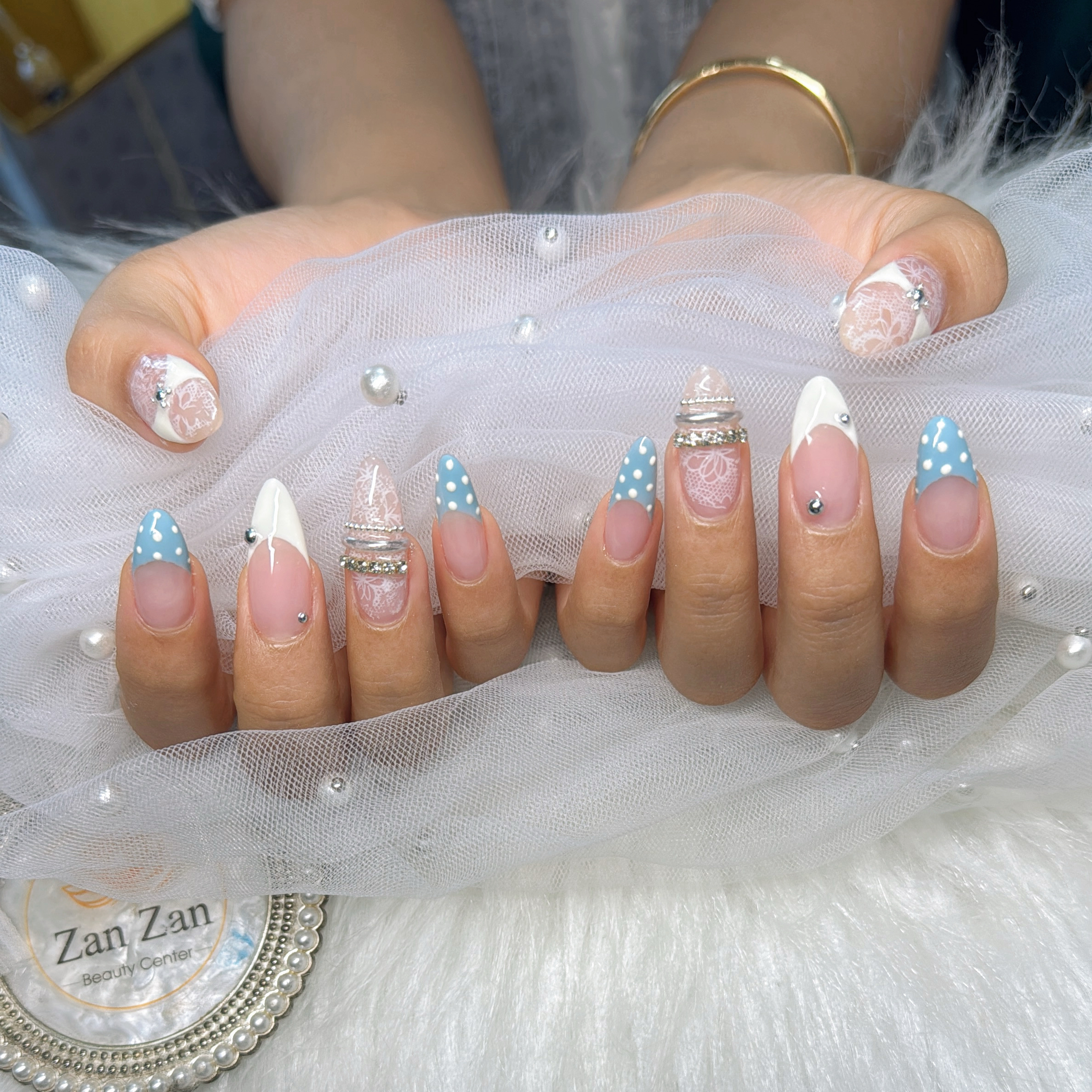 Zanzan_nailsalon