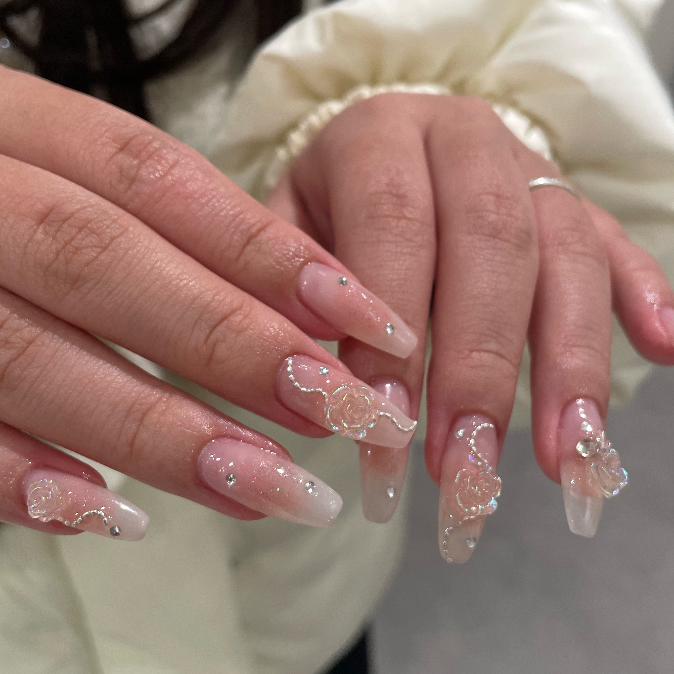 melo_nails.