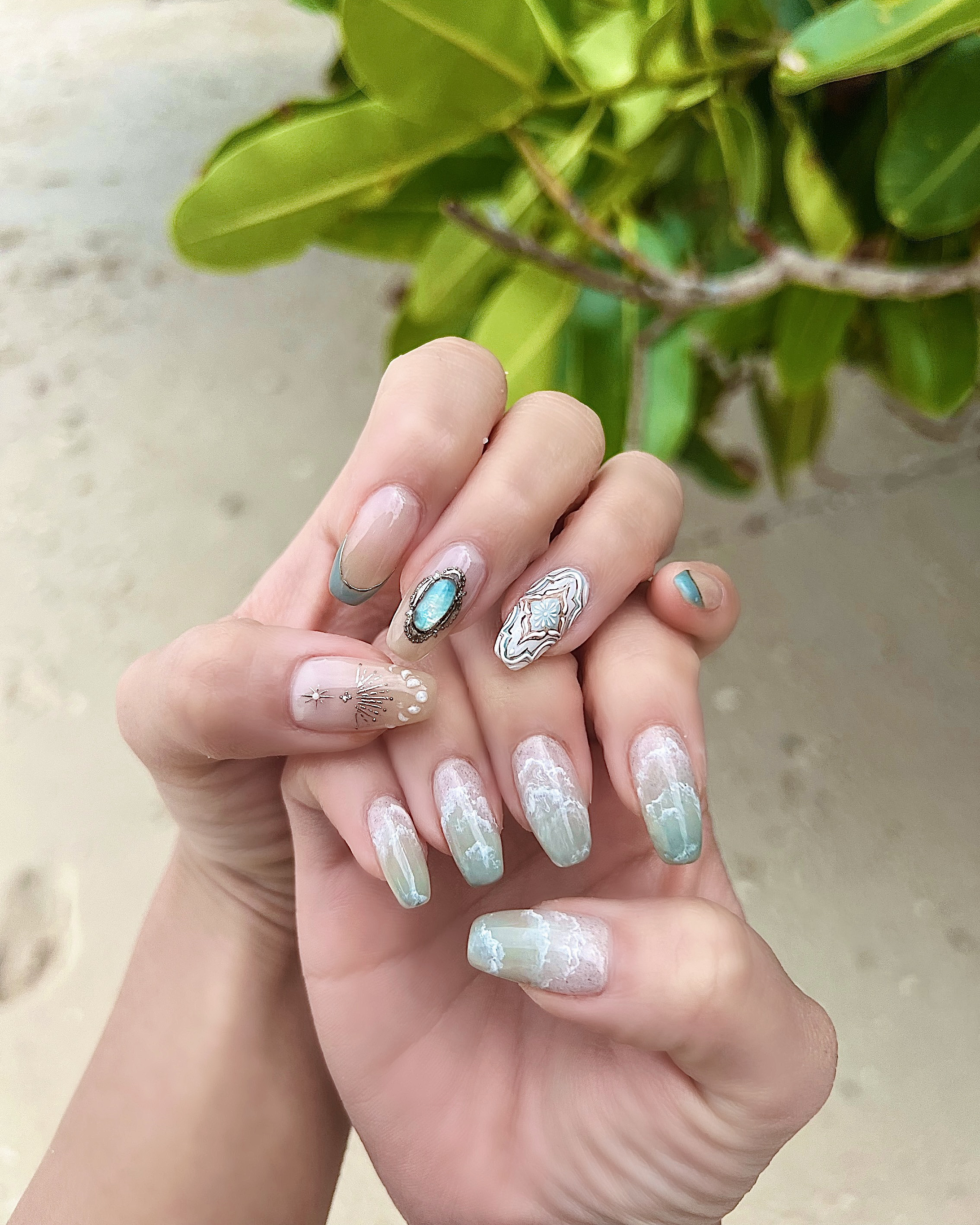 AURA_nailart