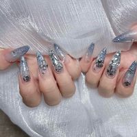 nail_mio25