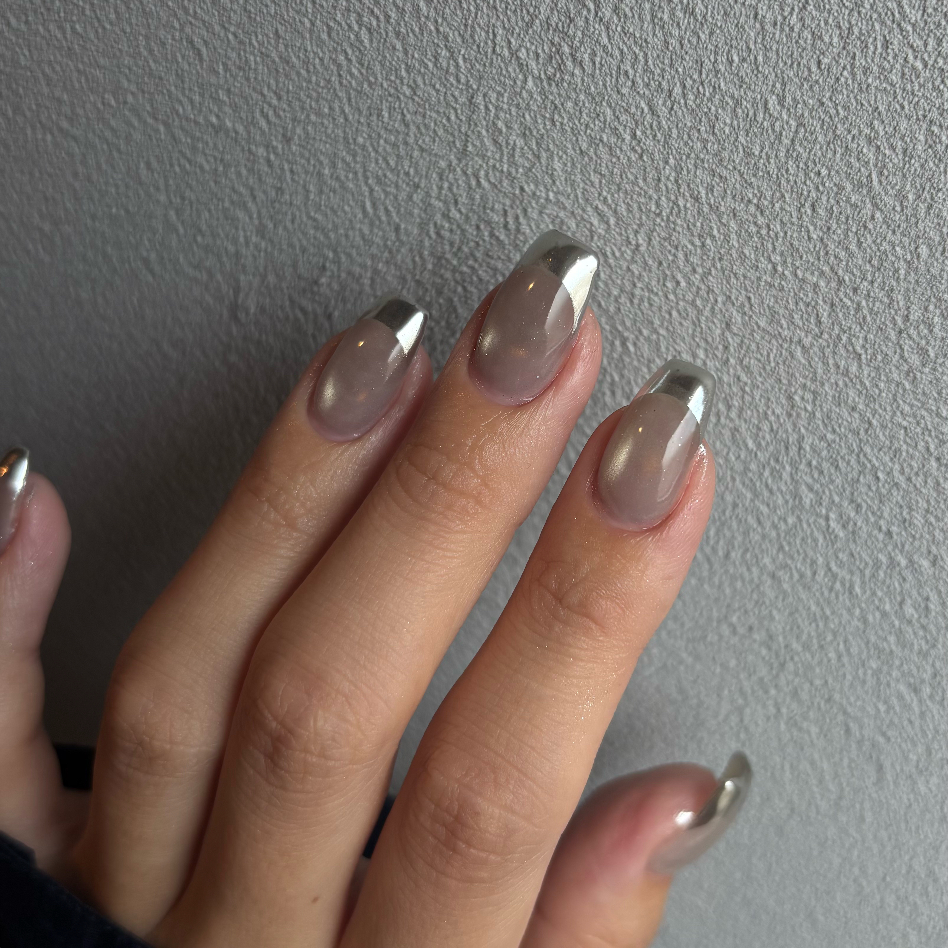 ave__nail