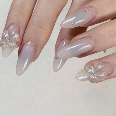 グラデーション・チークネイル