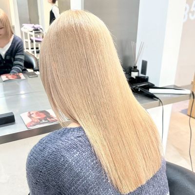 ✨フルブリーチ+うる艶カラー＋トリートメント✨