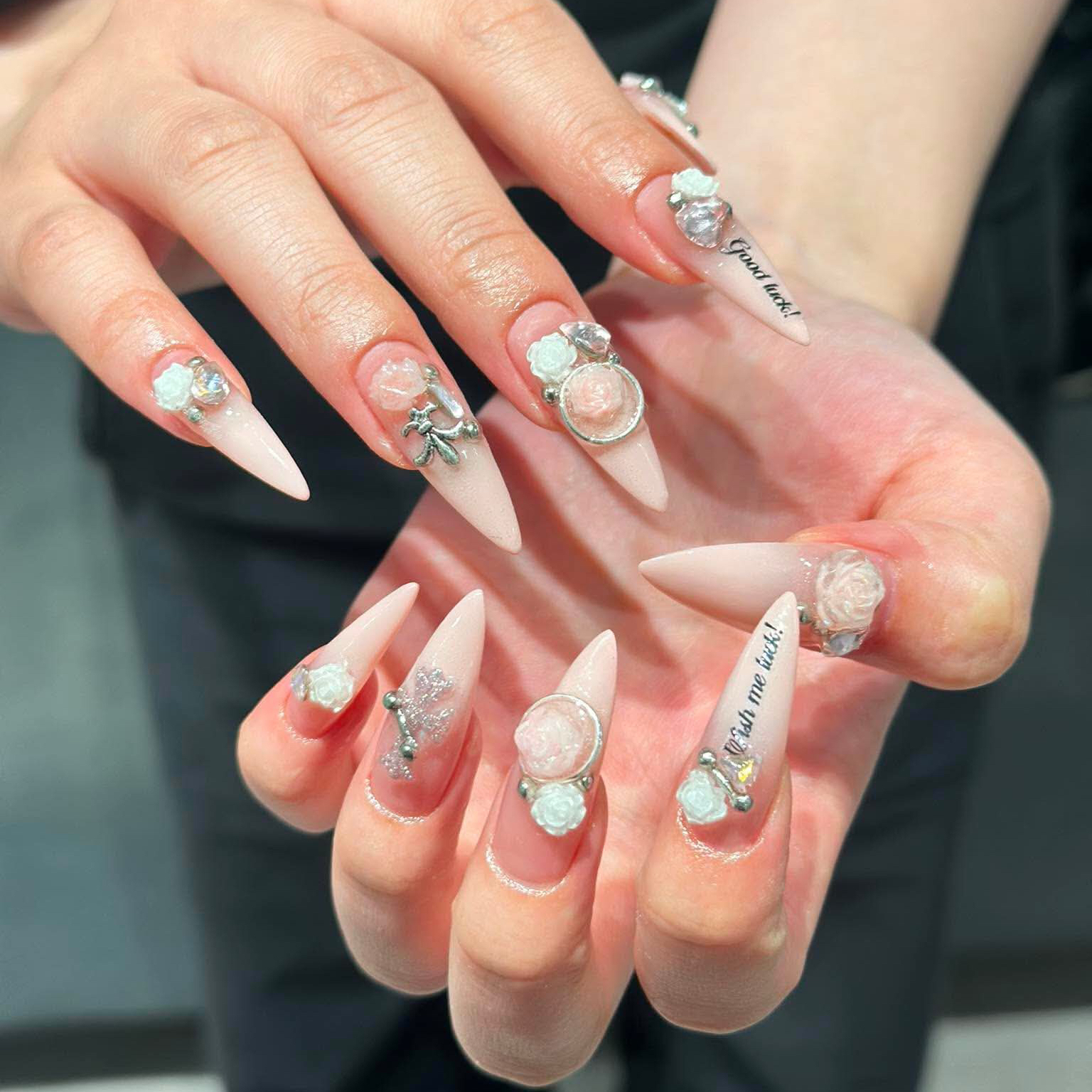elimuse.nail