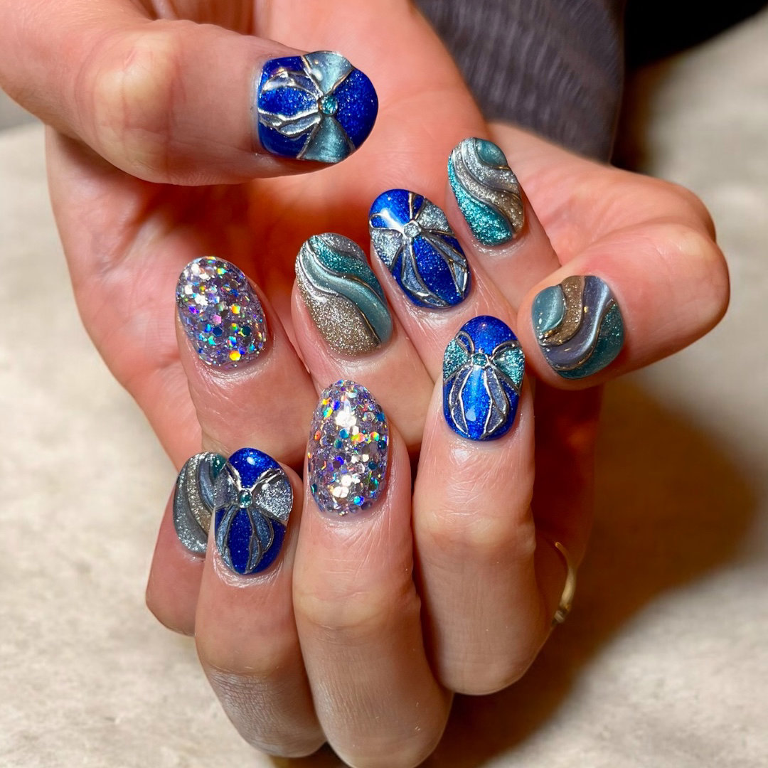 aaa.nail.24