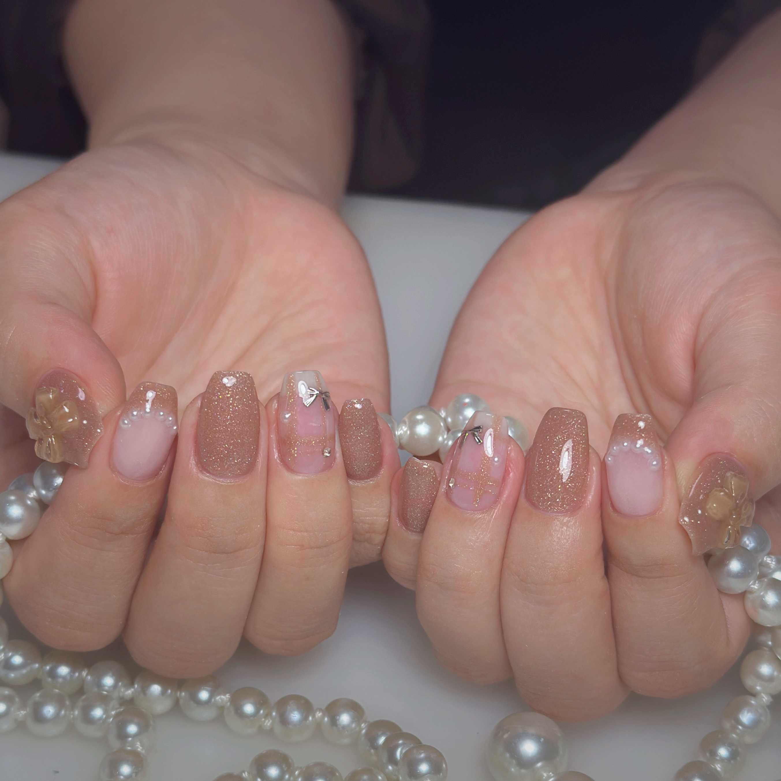 thumbs.up.nail