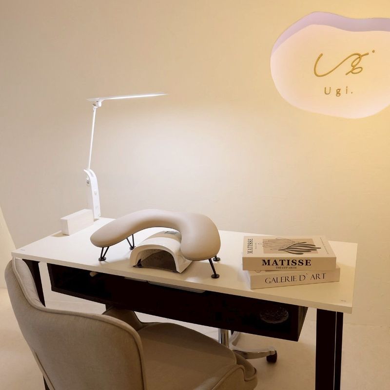 Ugi.nail&eyelash中崎町店