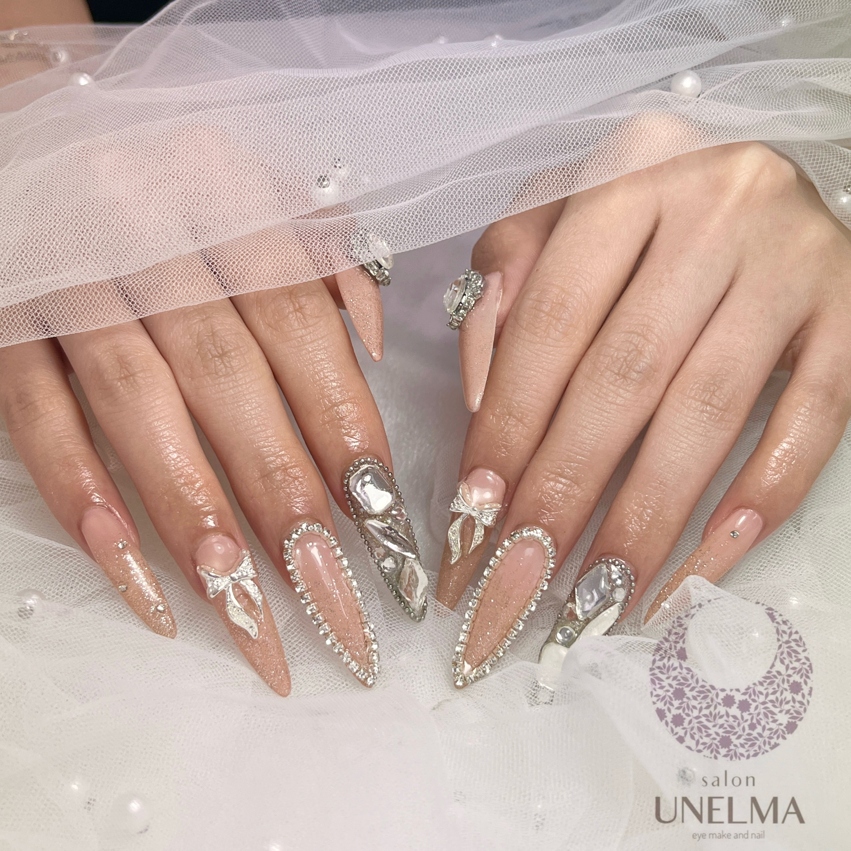 Jrnailists_Salon_little_UNELMA