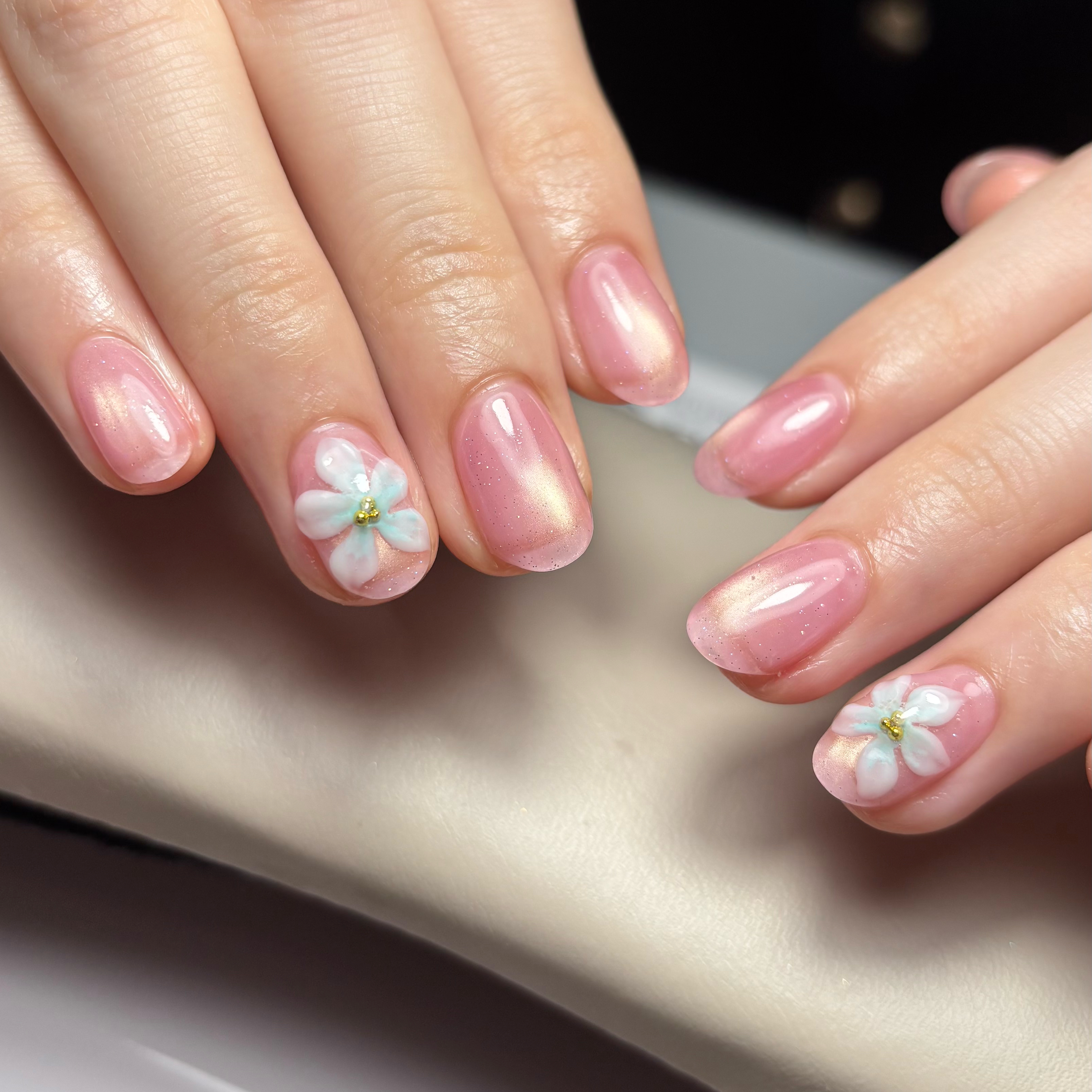 anon_nail