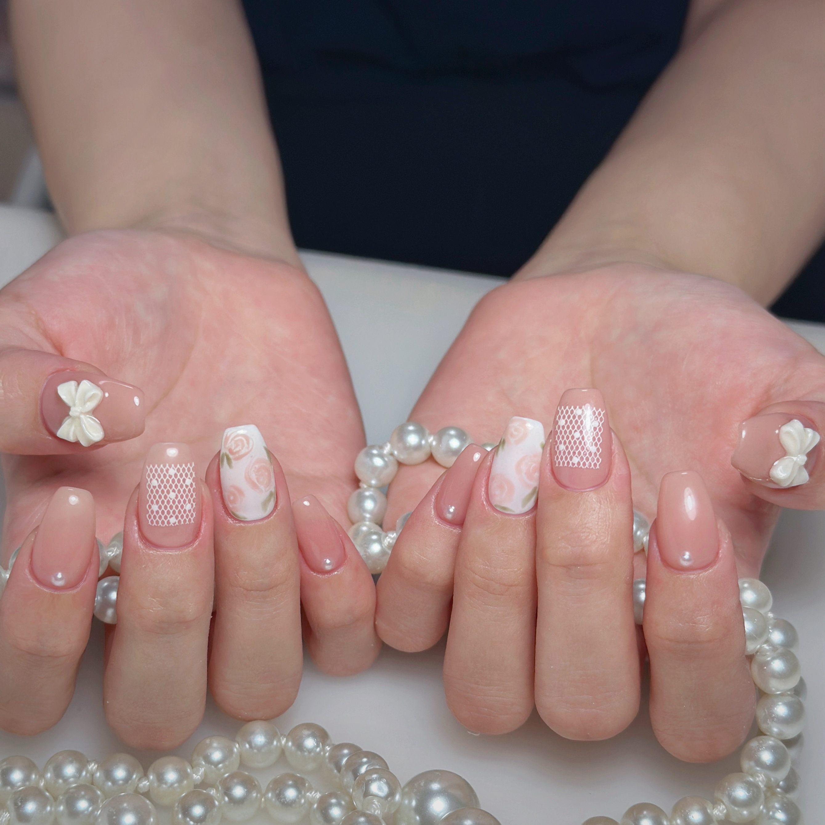 thumbs.up.nail