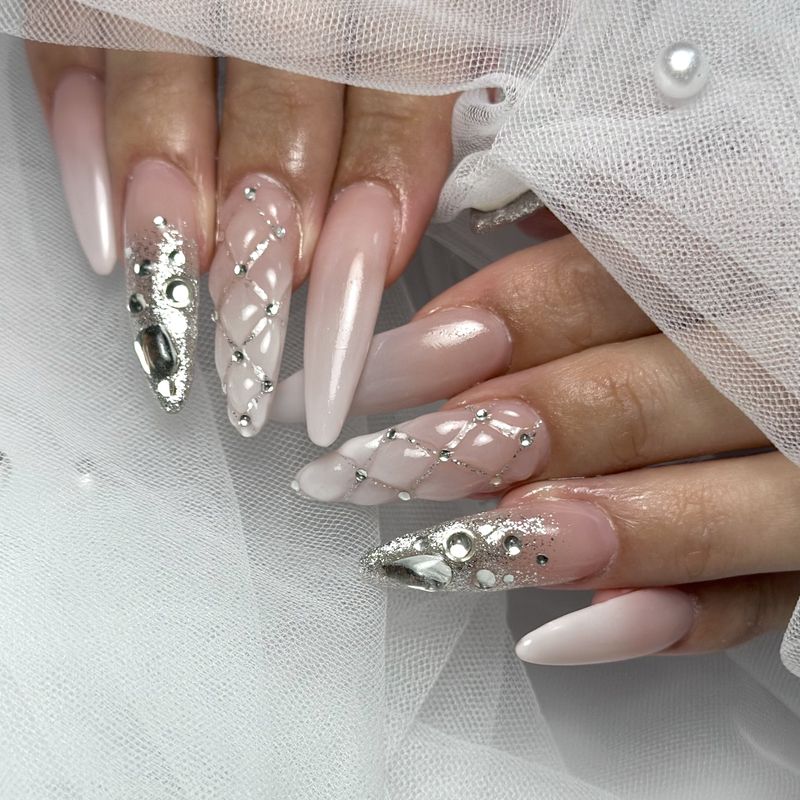 Lulu nail