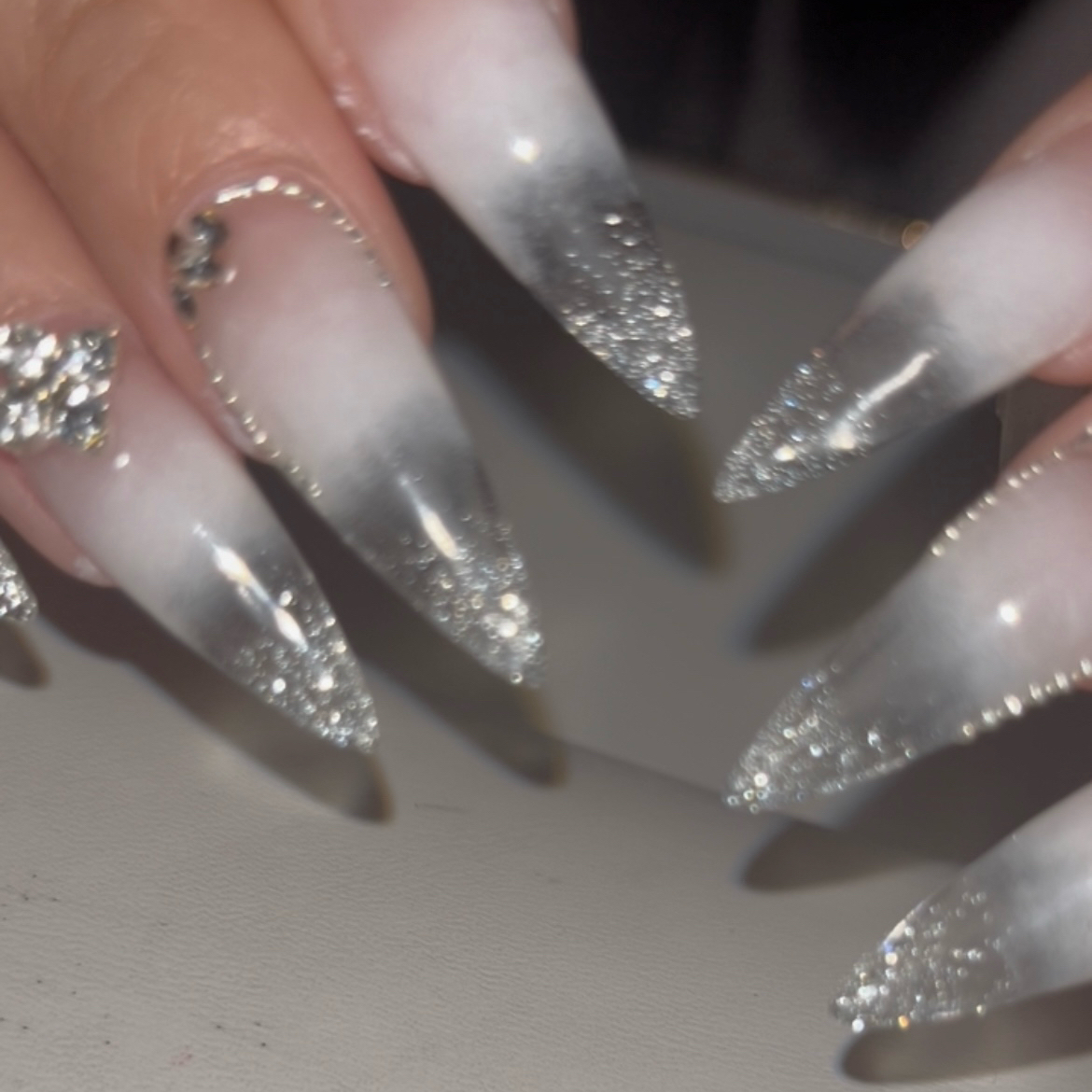 NailSalon_Amulet