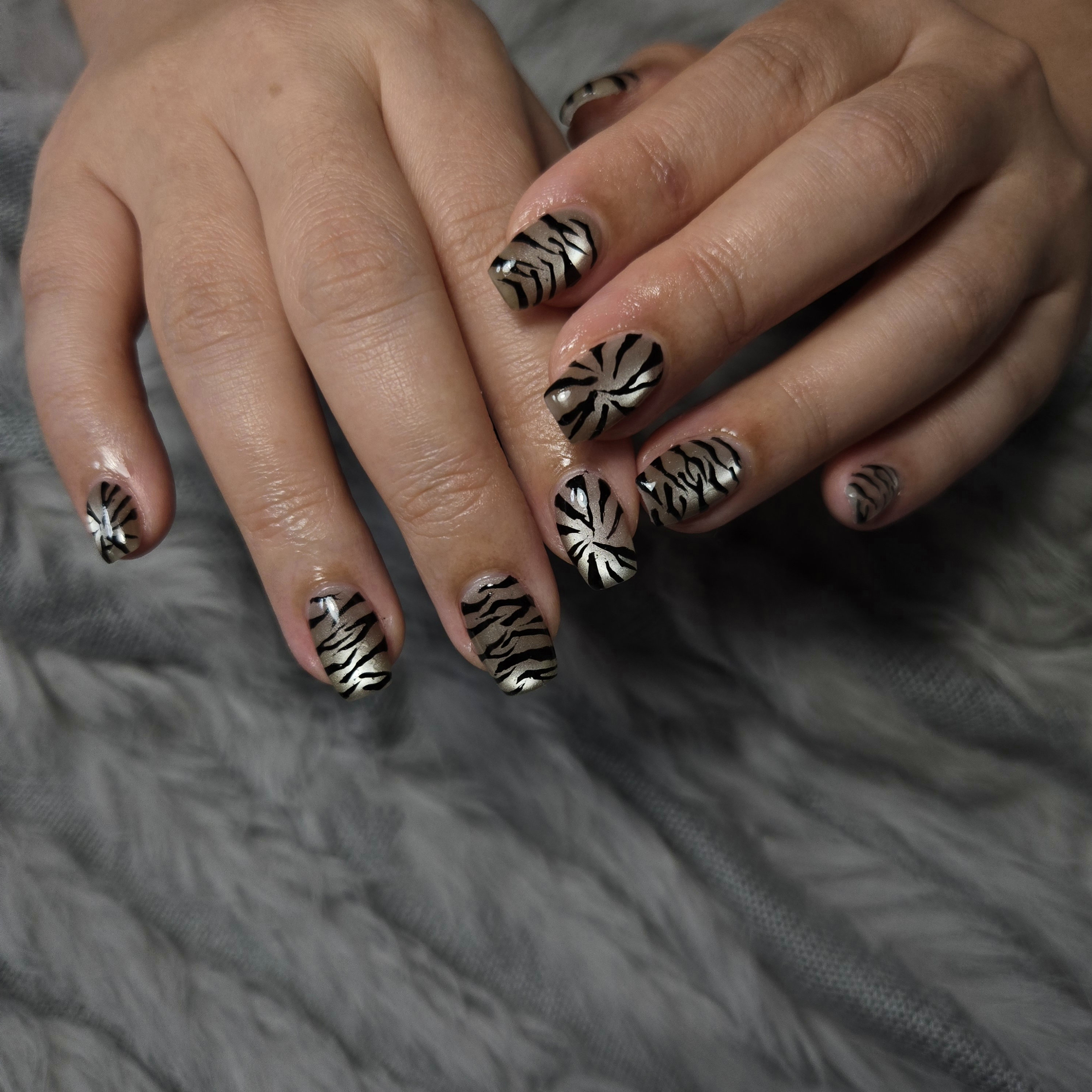 nailsalonHawk