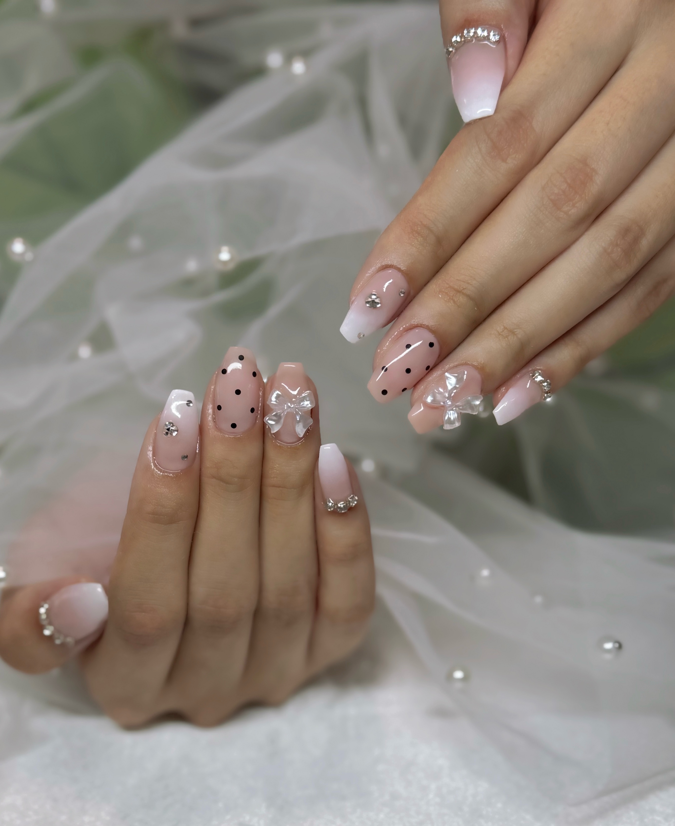 Anela_nail.