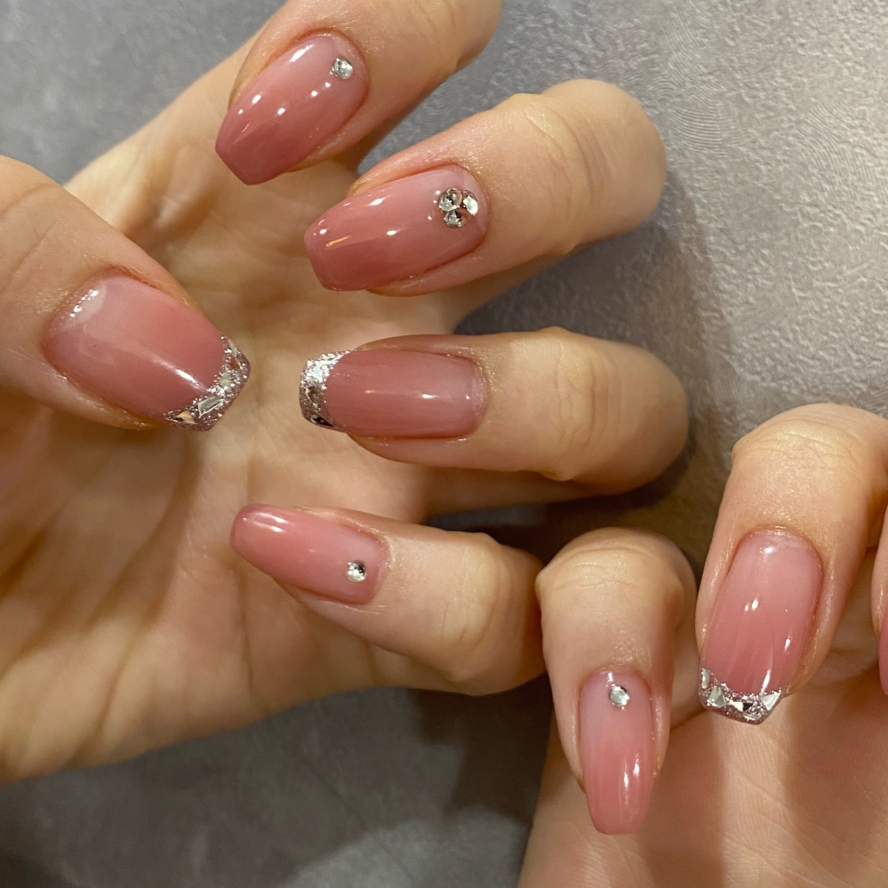_riche.nail