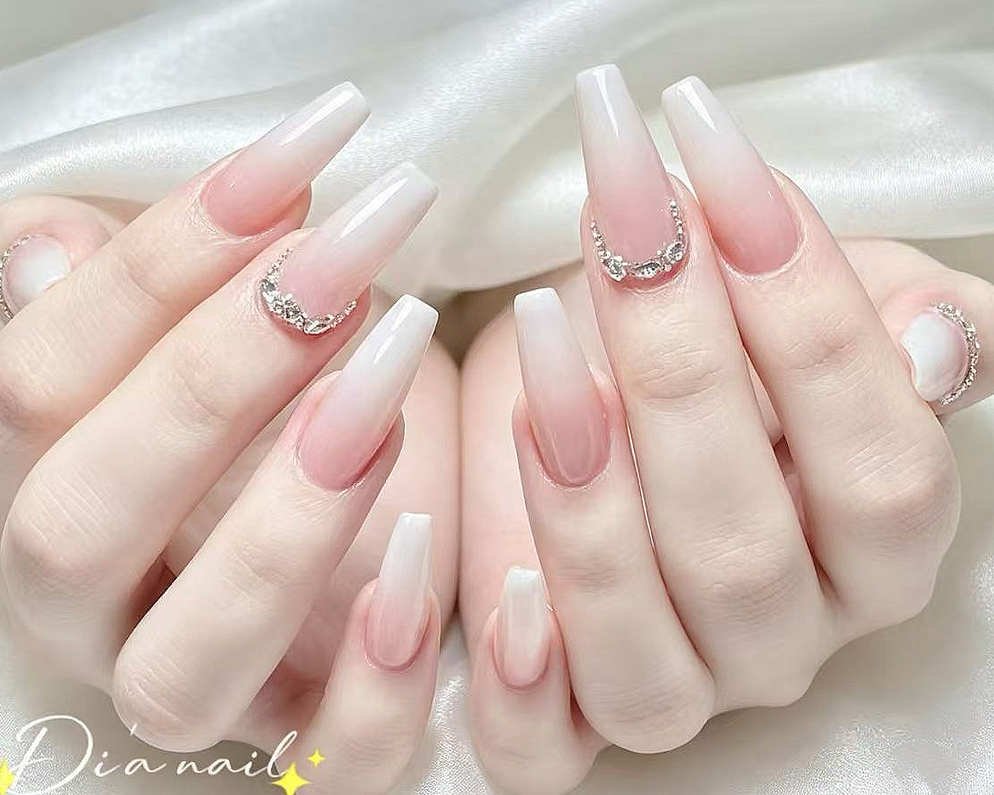 Dia.nail