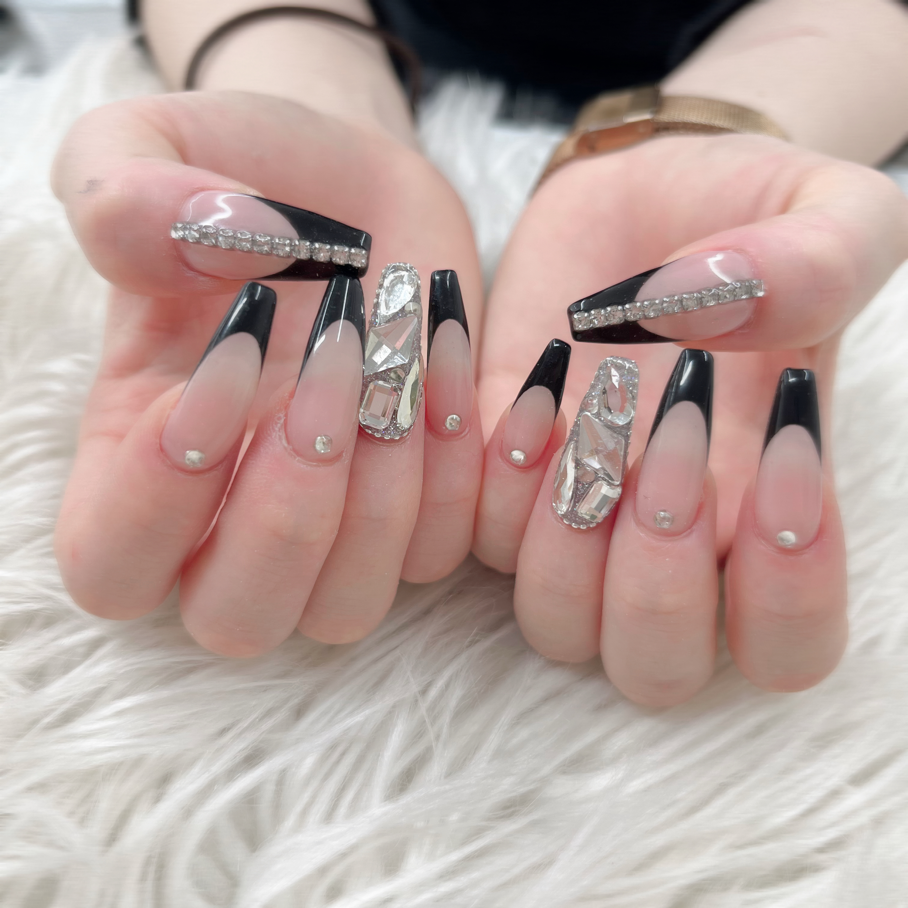 hrn_nail_