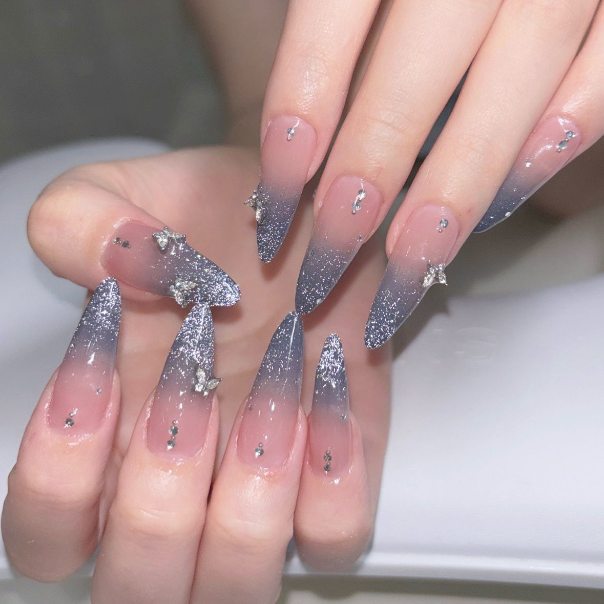 Fly_Nail_salon