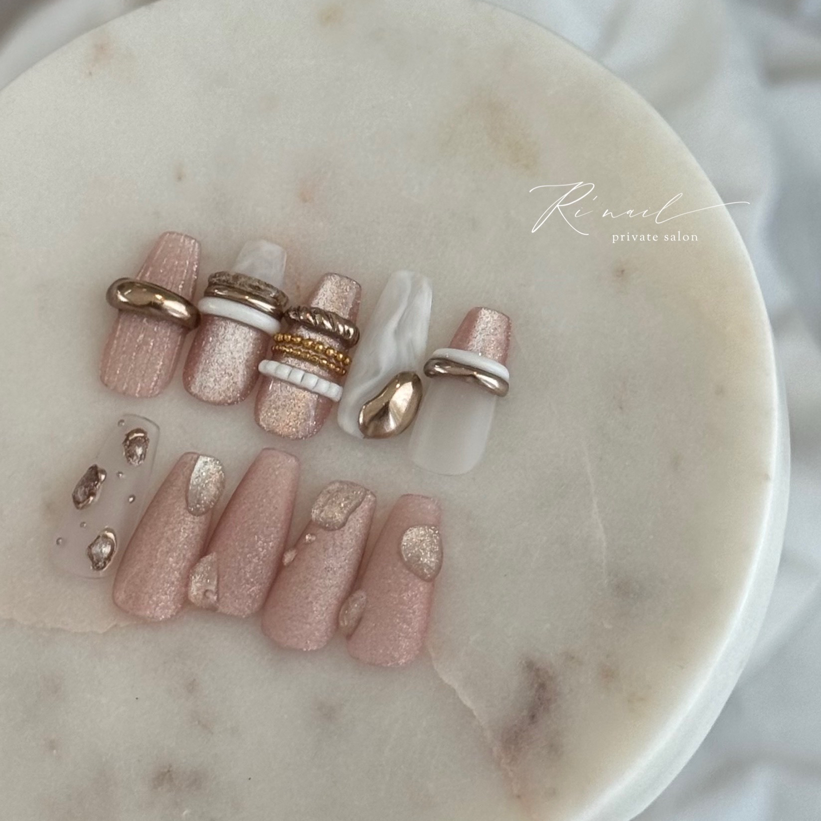ri.nail_lina