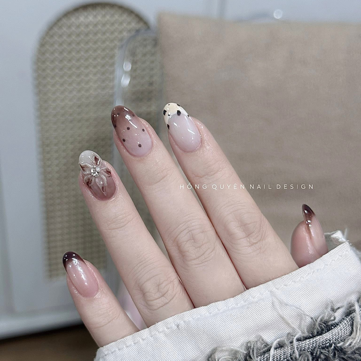 Aurora_nail