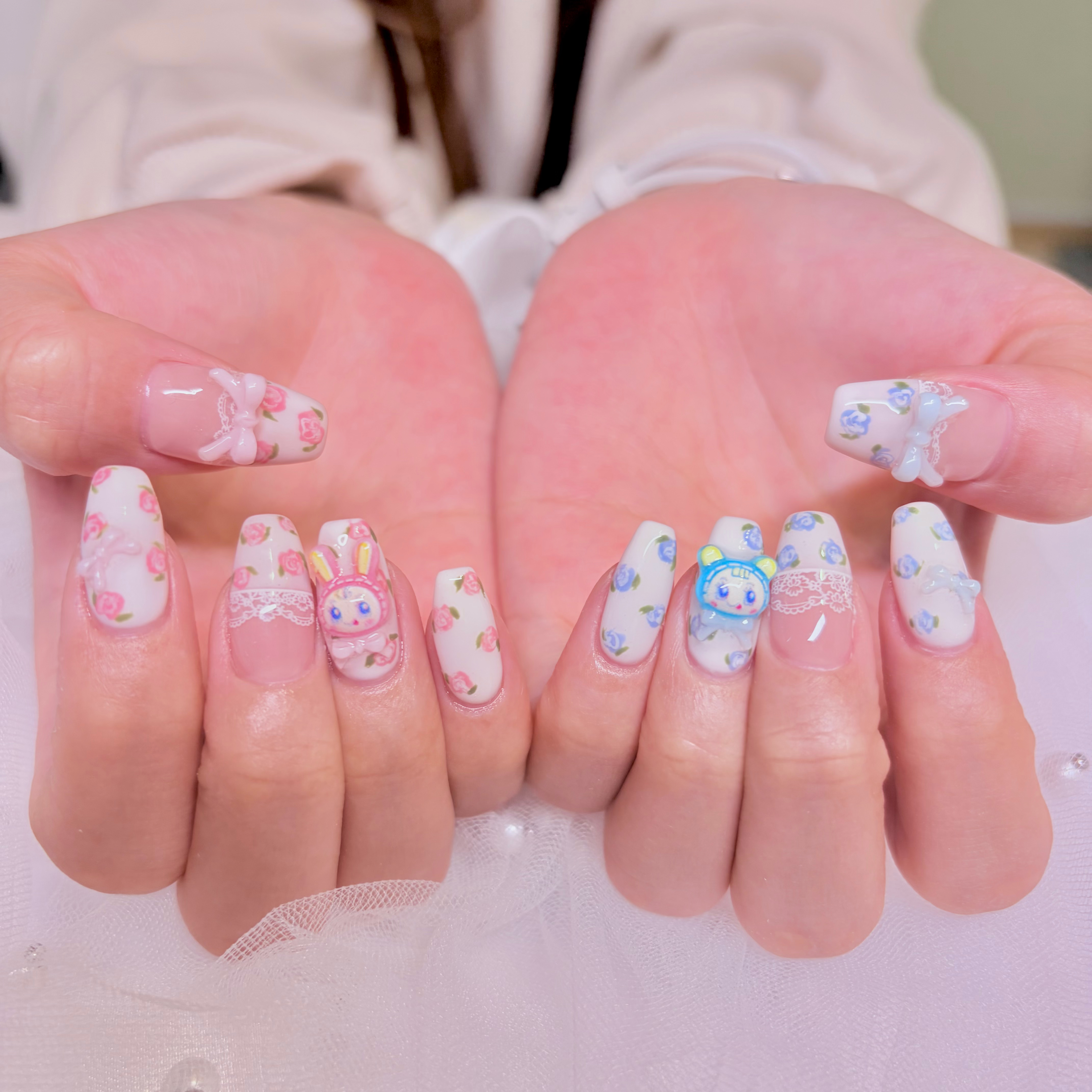 emu.nails