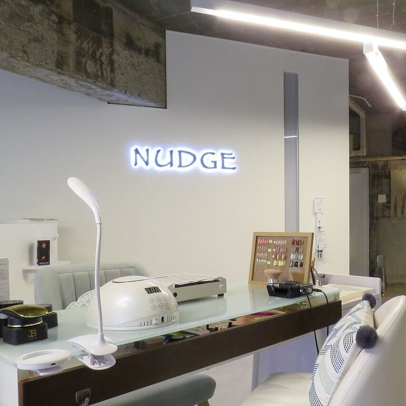 NUDGE nail&wax