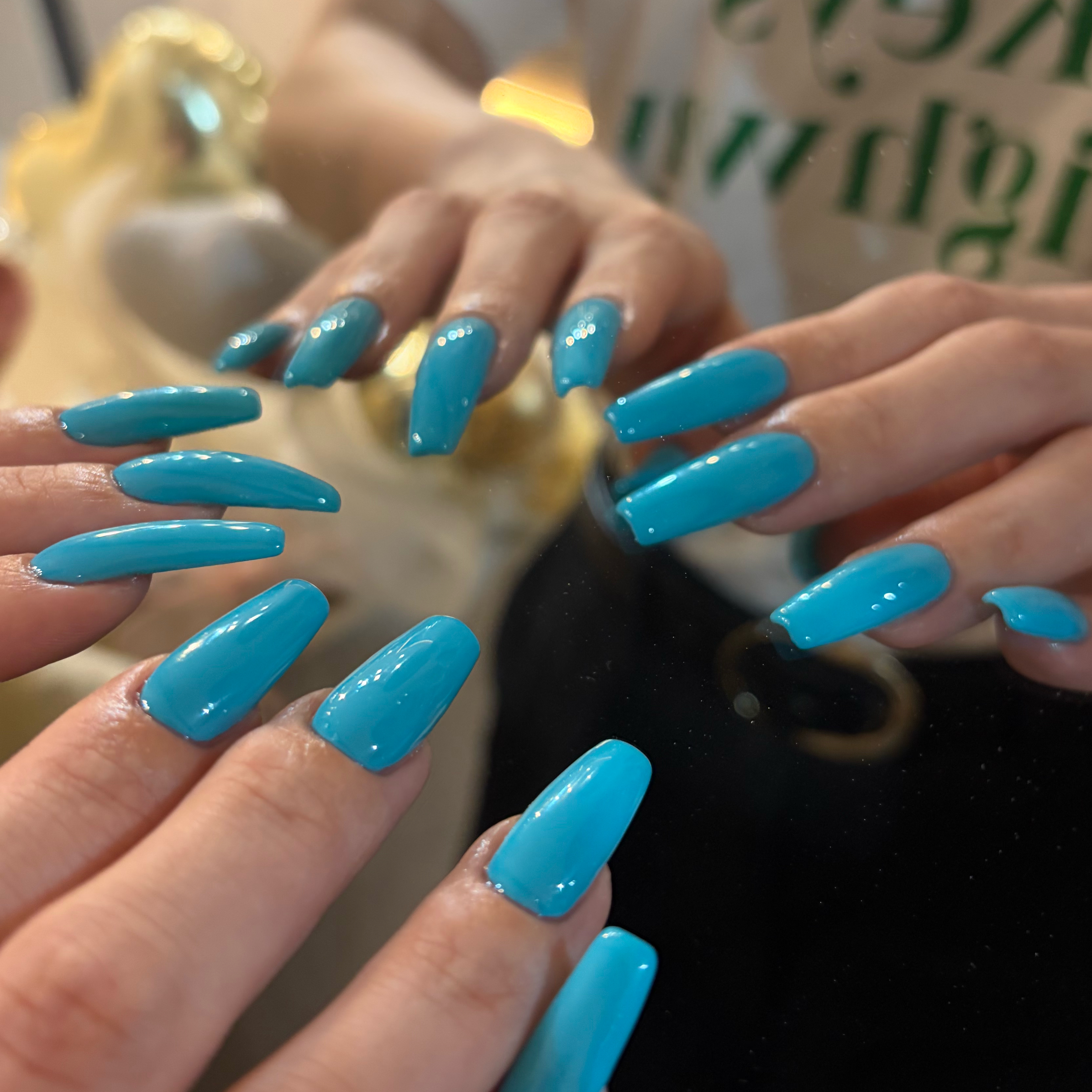 LINEA.nailSTUDIO