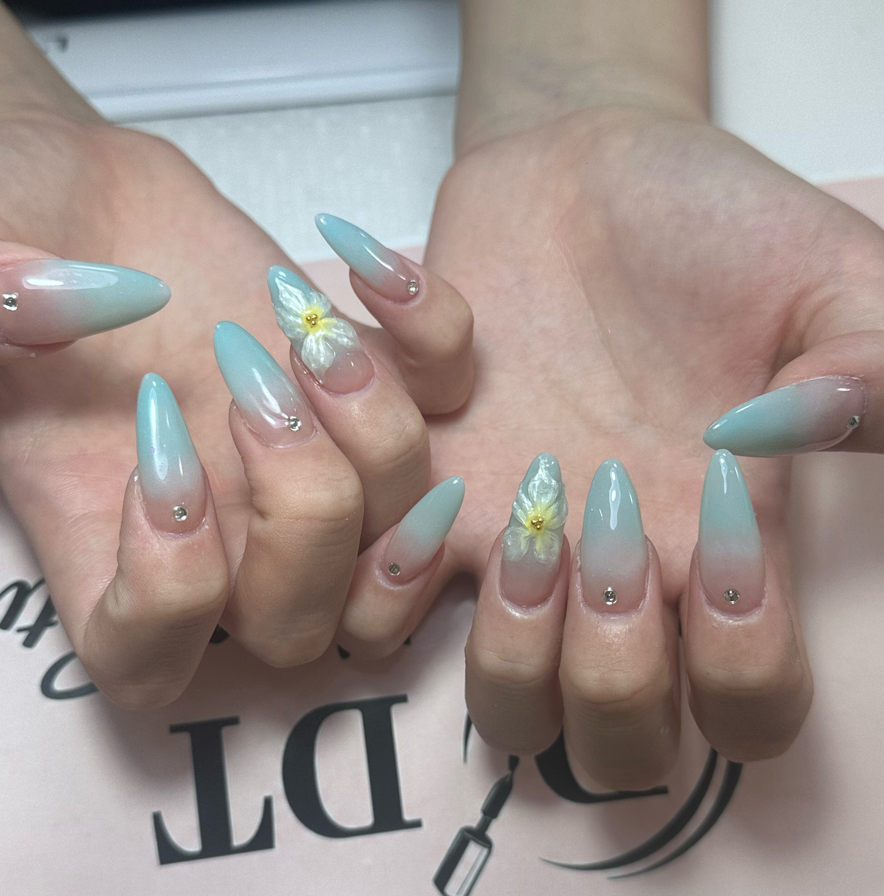 dieunail