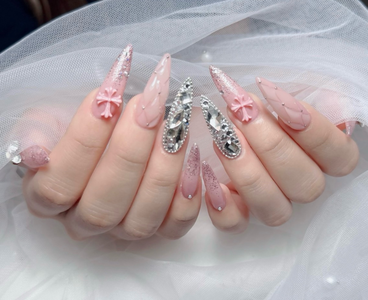 Julie_nail