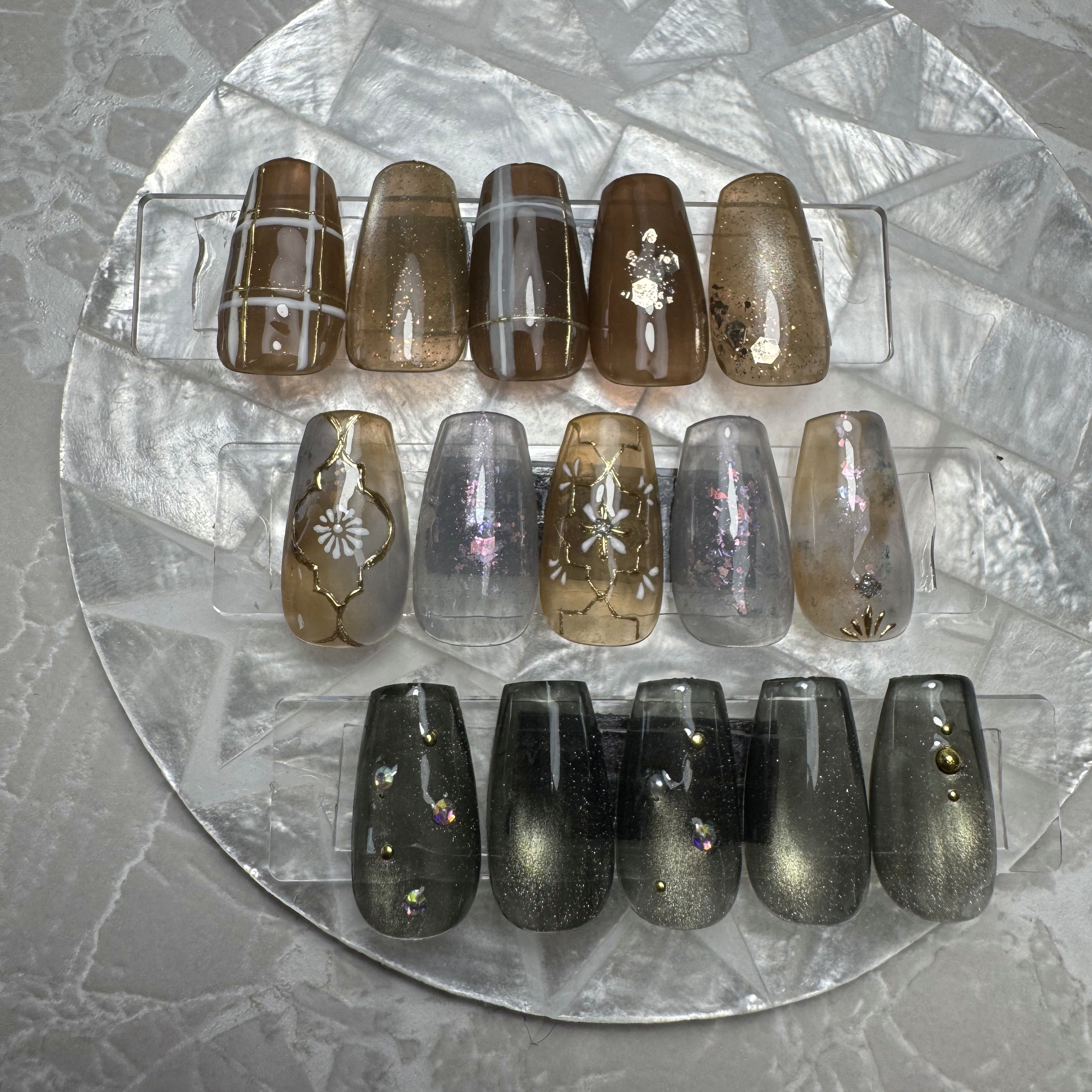 ewalu_nail
