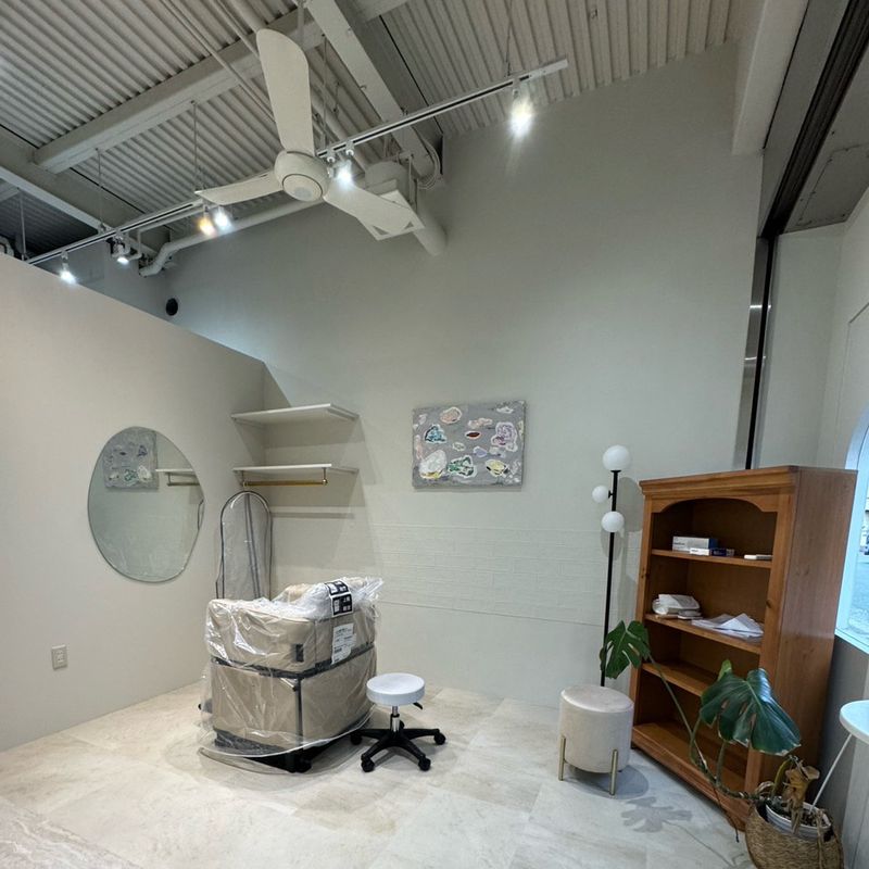 ORIKA HIDE salon