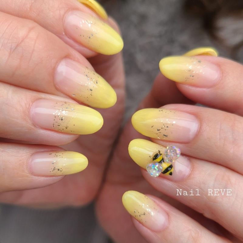 nail_reve