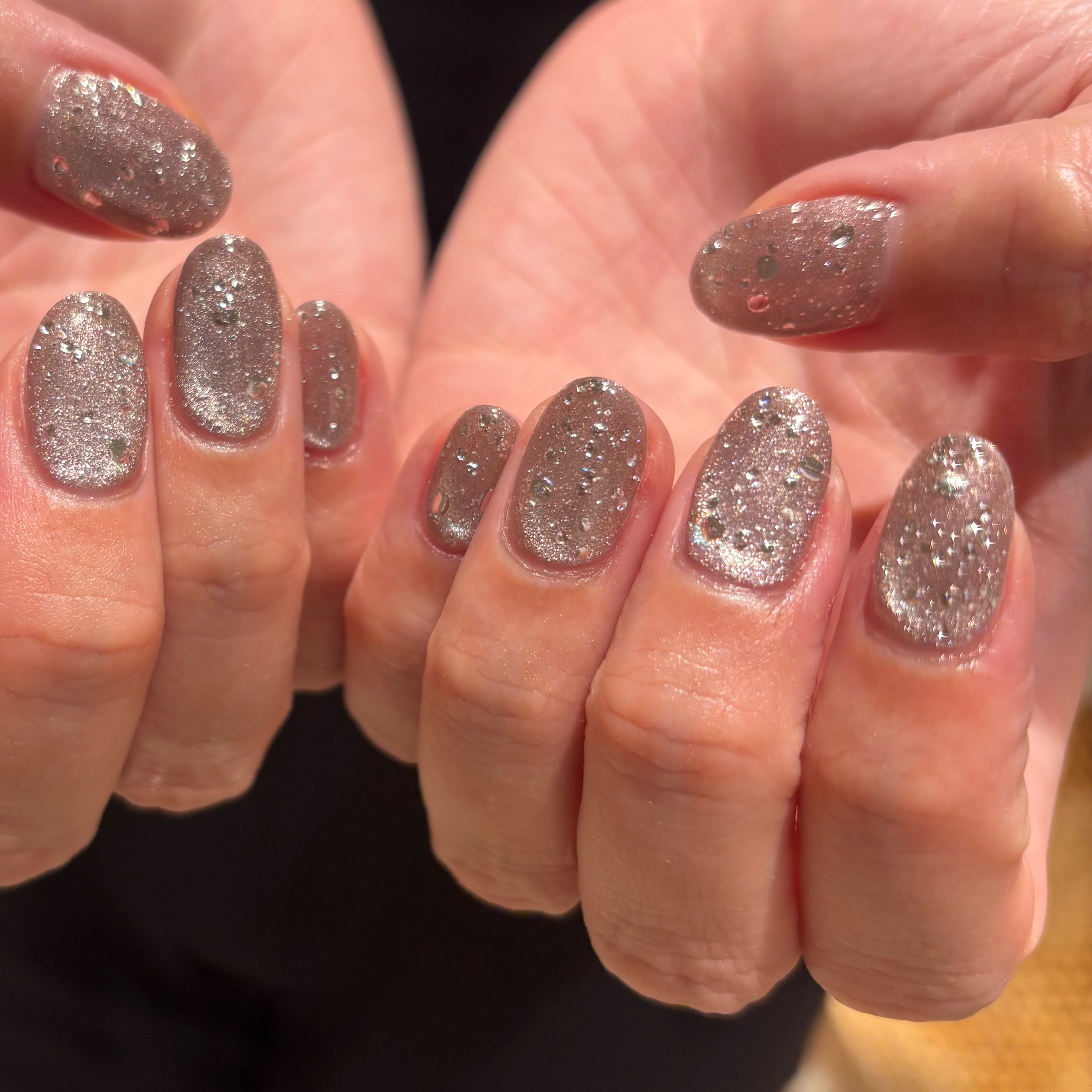 Emu...nail