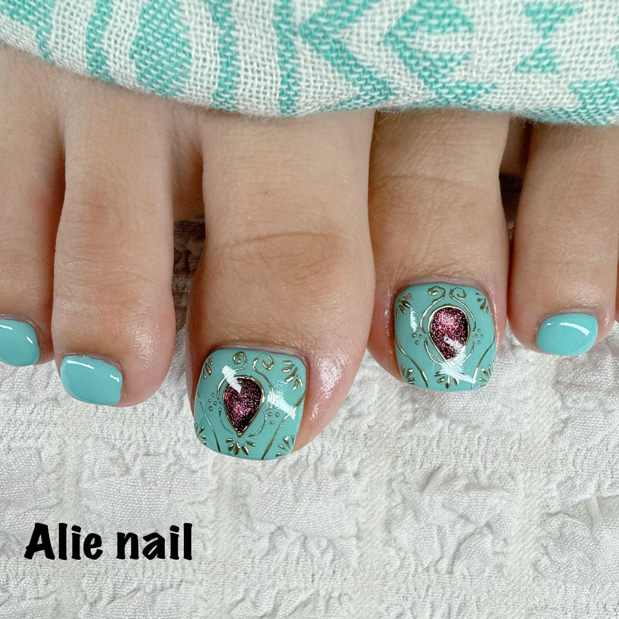 Alie_nail.0822